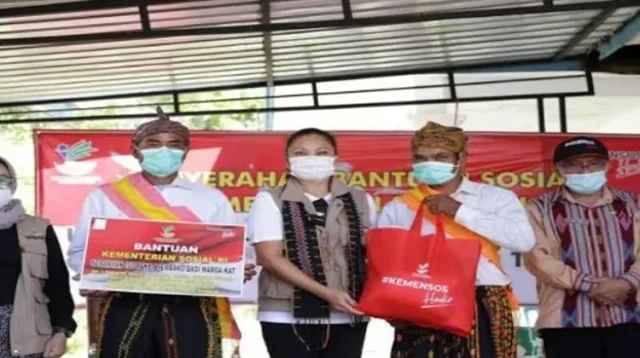 bansos cair, bantuan sosial, Prabowo Subianto, Keluarga Penerima Manfaat, program kerja, penyaluran bansos, PKH dan BPNT, beras cadangan pangan, Kartu Prakerja, kebijakan pemerintah