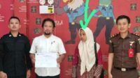 Guru SDN Baito, Supriyani SPd, ditahan polisi, tuduhan aniaya murid, solidaritas guru, mogok mengajar, pesan #SaveIbuSupriyani, kronologi kasus, penahanan guru, PGRI Baito, keputusan rapat, sekolah TK SD SMP, kembalikan siswa, pembebasan Supriyani, keadilan untuk guru