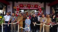 Superindo Madiun, grand opening, Pj. Wali Kota, tarian Solah Mediunan, bingkisan anak yatim, pusat perbelanjaan, produk berkualitas, sembako pelanggan, kegiatan ekonomi, harga terjangkau