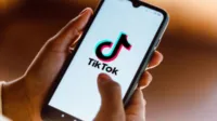 Cek history TikTok, riwayat tontonan, video TikTok, pengaturan privasi, komentar TikTok, cek komentar, TikTok fitur, video yang ditonton, hapus history, TikTok tips.