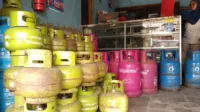 LPG 3 kg, pengecer LPG, sub-pangkalan LPG, beli gas melon, harga gas terbaru, distribusi LPG, gas subsidi murah, KTP beli gas, stok LPG aman, daftar sub-pangkalan, aplikasi Pertamina, MerchantApps LPG, aturan LPG 2025, solusi gas langka, kebijakan ESDM, subsidi energi, tabung gas lpg 3 kg, Cara Daftar jadi Penjual Gas, Gas 3 Kg